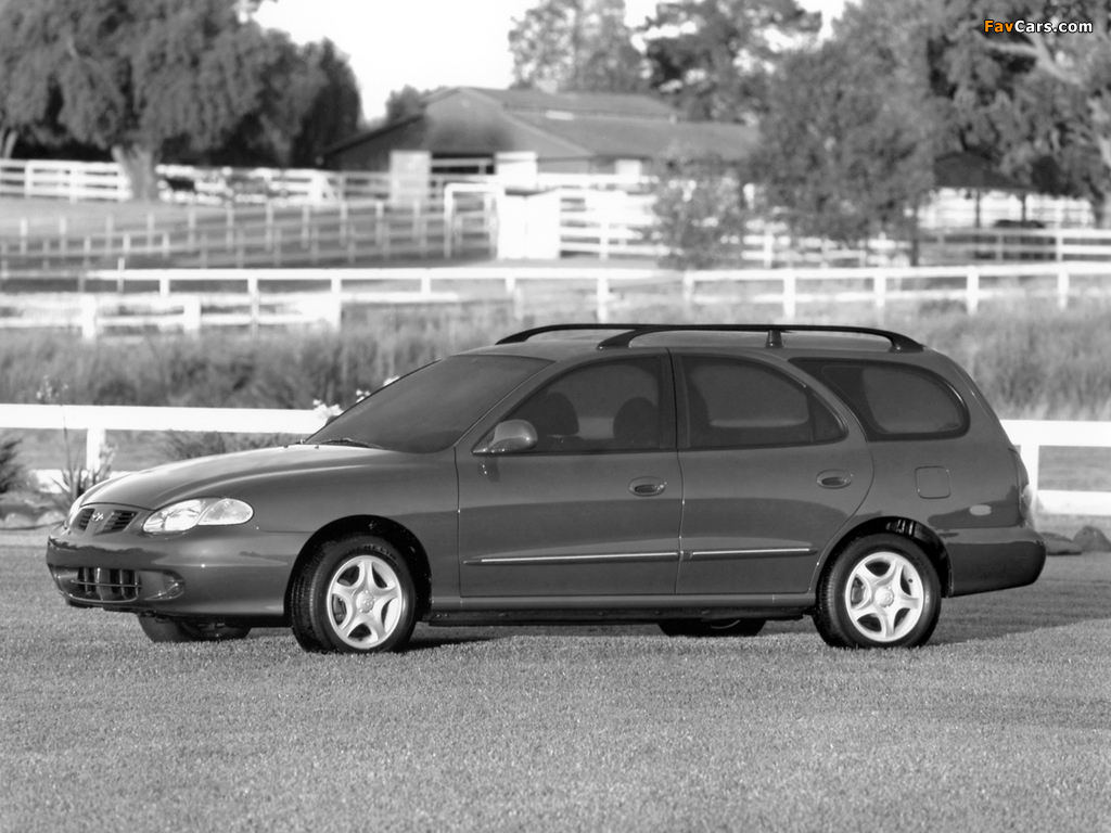 Hyundai Elantra Wagon (J2) 1998–2000 photos (1024 x 768)