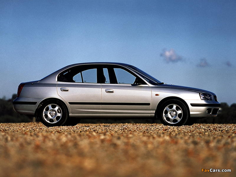 Hyundai Elantra Sedan AU-spec (XD) 2000–03 wallpapers (800 x 600)