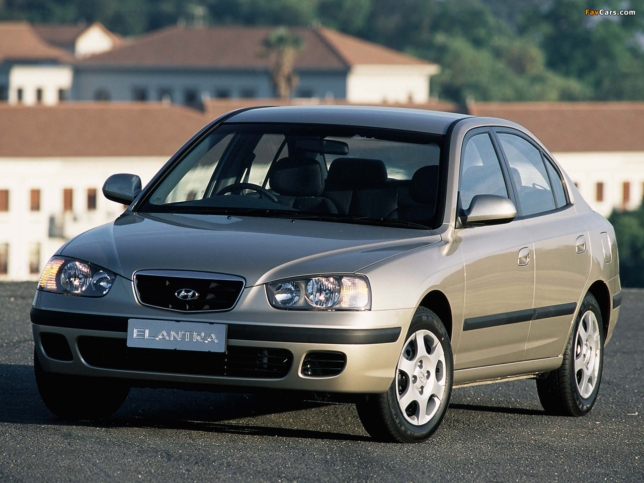 Hyundai Elantra Sedan ZA-spec (XD) 2003–04 images (1280 x 960)