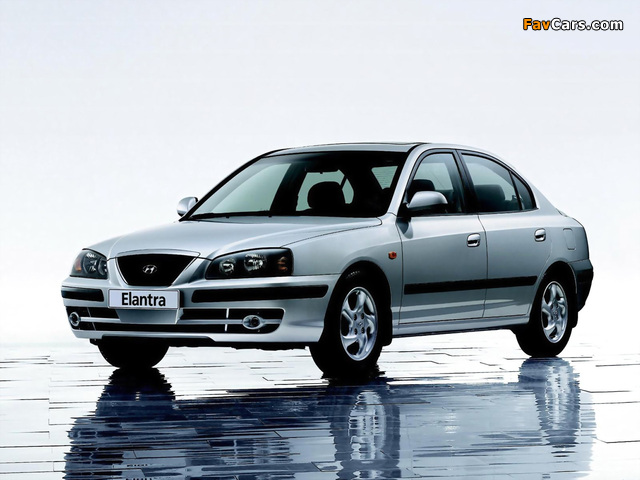 Hyundai Elantra Sedan (XD) 2003–06 images (640 x 480)