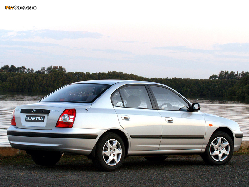 Hyundai Elantra Sedan AU-spec (XD) 2003–06 images (800 x 600)