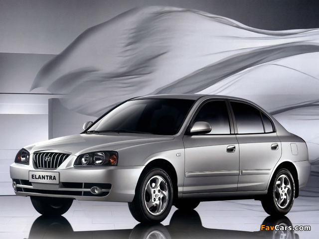 Hyundai Elantra Sedan (XD) 2003–06 images (640 x 480)