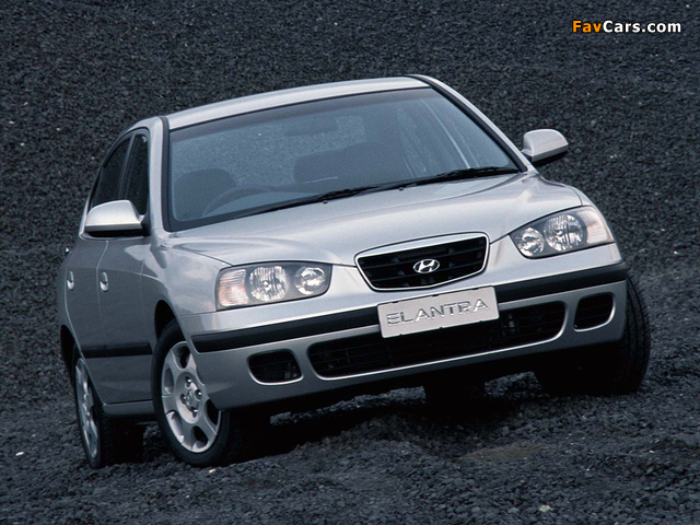 Hyundai Elantra Sedan ZA-spec (XD) 2003–04 pictures (640 x 480)