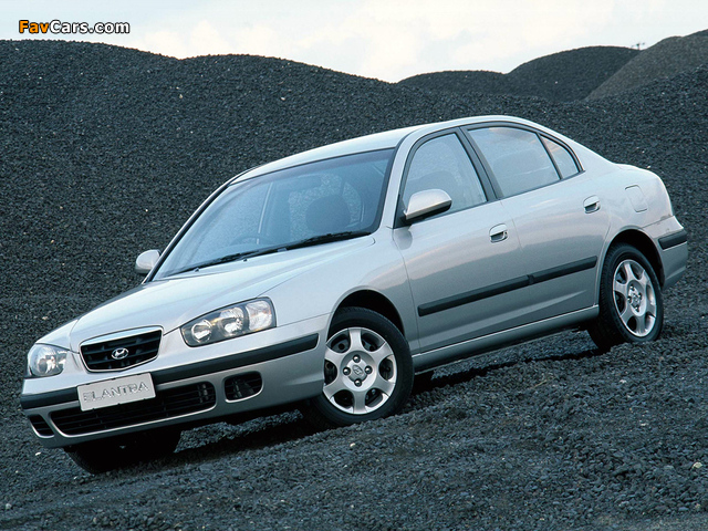 Hyundai Elantra Sedan ZA-spec (XD) 2003–04 pictures (640 x 480)
