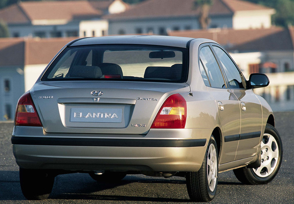 Hyundai Elantra Sedan ZA-spec (XD) 2003–04 wallpapers