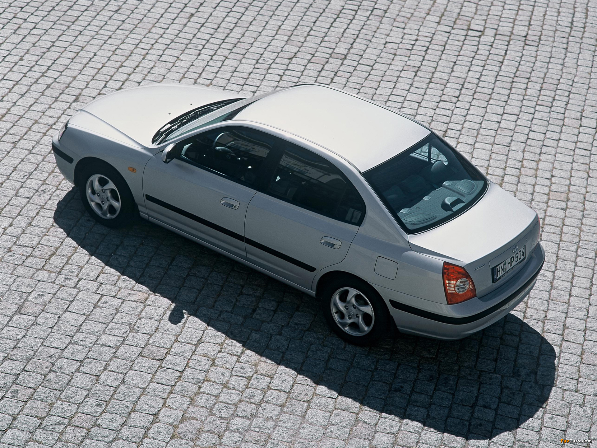 Hyundai Elantra Sedan (XD) 2003–06 wallpapers (1920 x 1440)