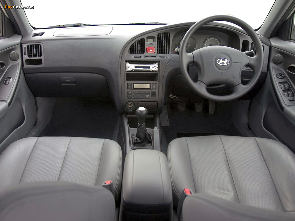 Hyundai Elantra Sedan ZA-spec (XD) 2004–07 images (1024 x 768)
