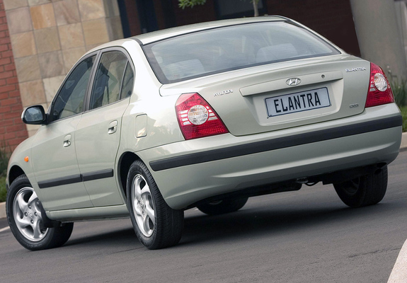Hyundai Elantra Sedan ZA-spec (XD) 2004–07 pictures