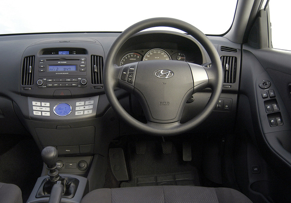 Hyundai Elantra ZA-spec (HD) 2007–10 images