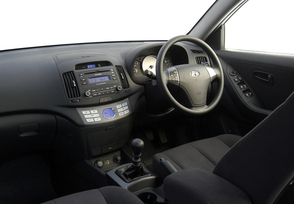 Hyundai Elantra ZA-spec (HD) 2007–10 pictures