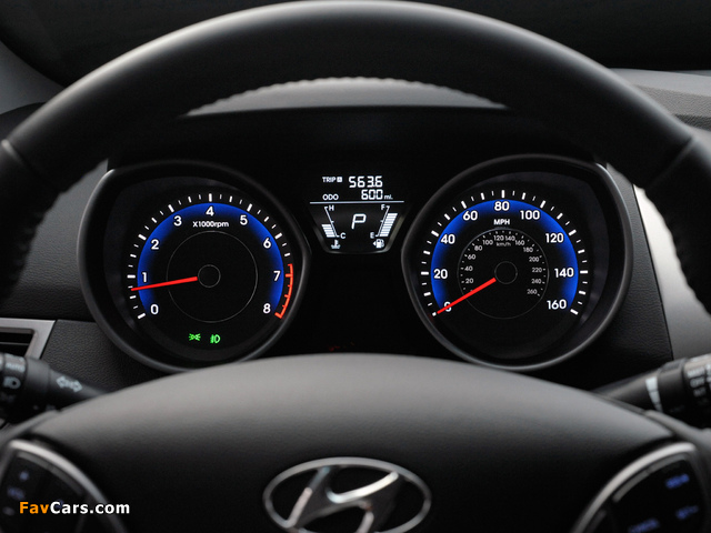 Hyundai Elantra Coupe 2012 images (640 x 480)