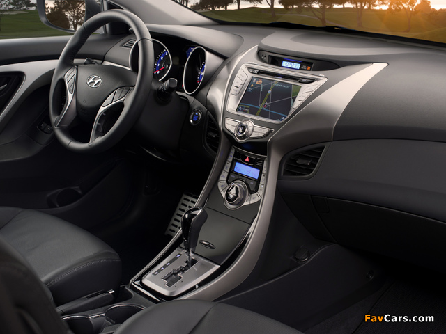 Hyundai Elantra Coupe 2012 wallpapers (640 x 480)