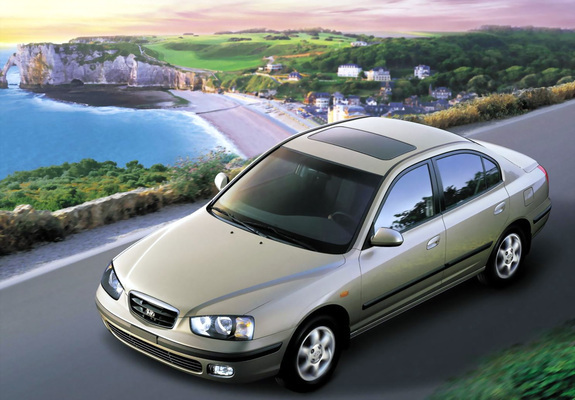 Images of Hyundai Elantra Sedan (XD) 2000–03