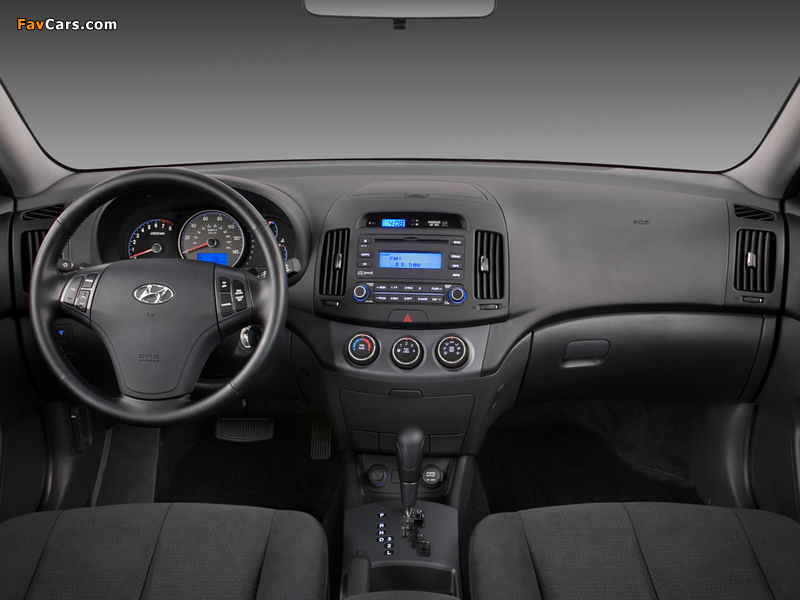 Images of Hyundai Elantra US-spec (HD) 2006–10 (800 x 600)