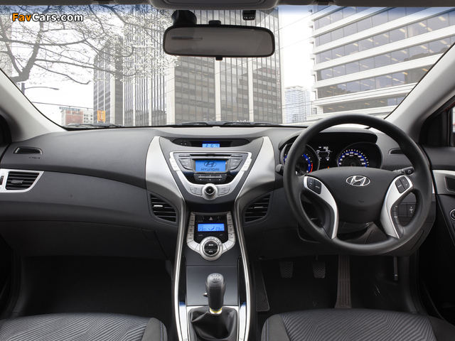 Images of Hyundai Elantra ZA-spec (MD) 2011 (640 x 480)