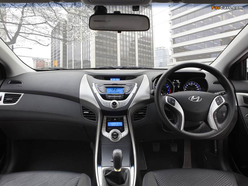 Images of Hyundai Elantra ZA-spec (MD) 2011 (800 x 600)