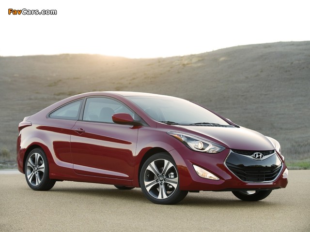 Images of Hyundai Elantra Coupe 2012 (640 x 480)