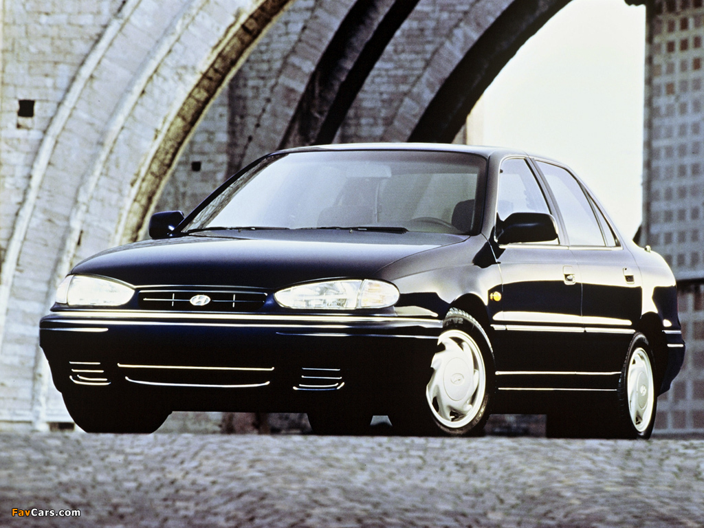 Photos of Hyundai Elantra (J1) 1993–95 (1024 x 768)