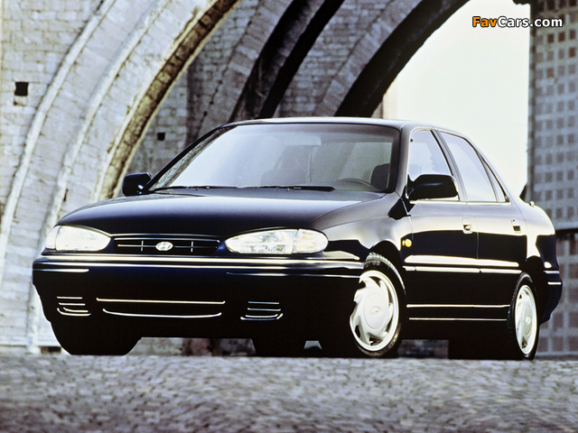 Photos of Hyundai Elantra (J1) 1993–95 (640 x 480)
