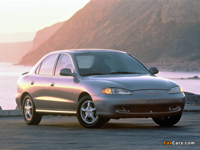 Photos of Hyundai Elantra US-spec (J2) 1996–98 (640 x 480)