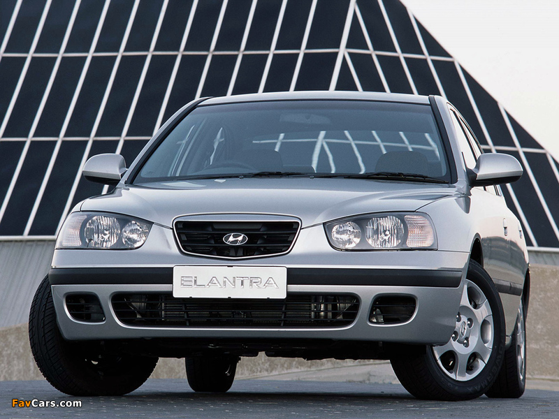 Photos of Hyundai Elantra Sedan ZA-spec (XD) 2003–04 (800 x 600)