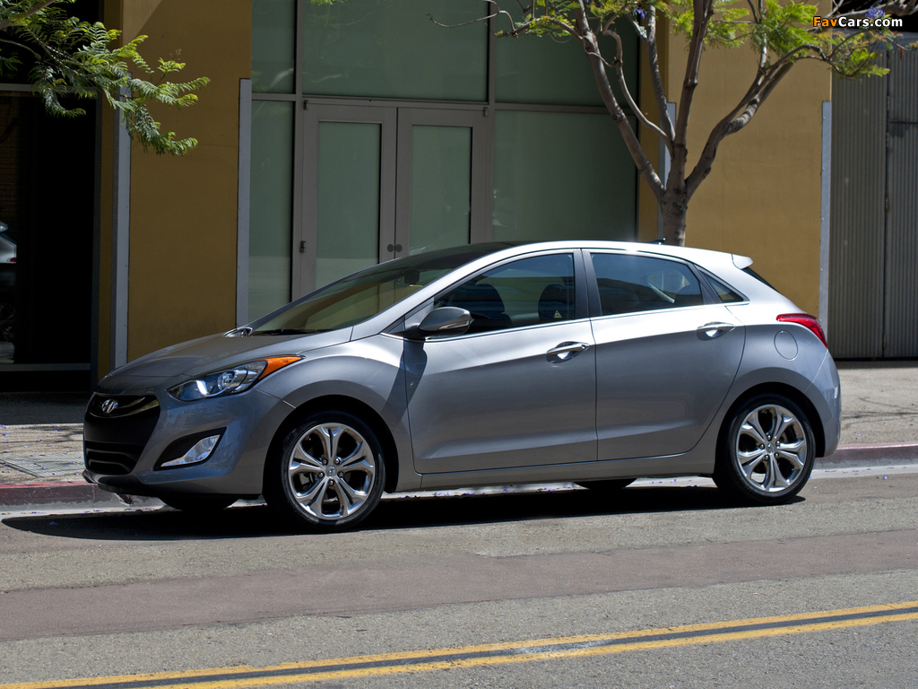 Photos of Hyundai Elantra GT (GD) 2012 (1024 x 768)