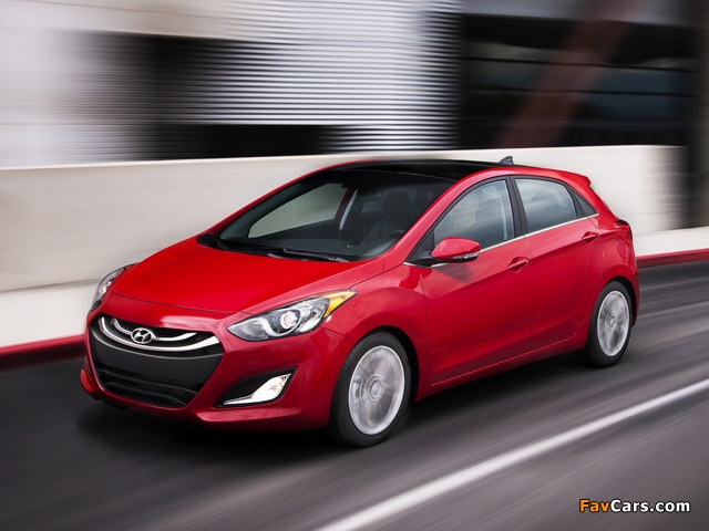 Photos of Hyundai Elantra GT (GD) 2012 (640 x 480)