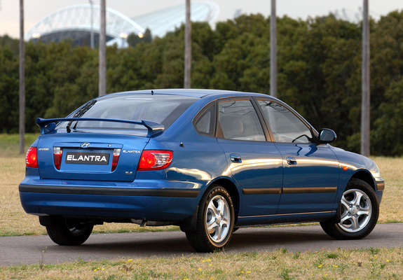 Pictures of Hyundai Elantra Hatchback AU-spec (XD) 2003–06