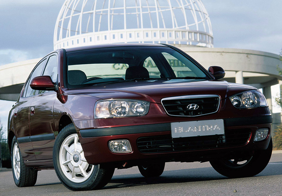 Pictures of Hyundai Elantra Sedan ZA-spec (XD) 2003–04