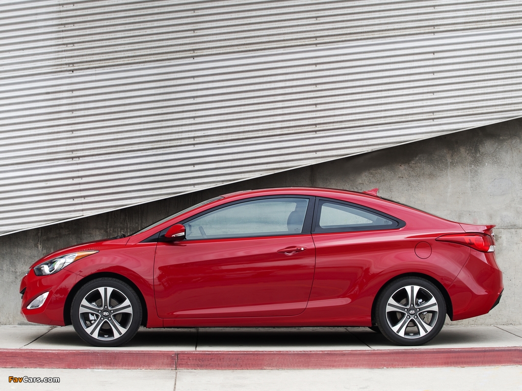 Hyundai Elantra Coupe 2012 wallpapers (1024 x 768)