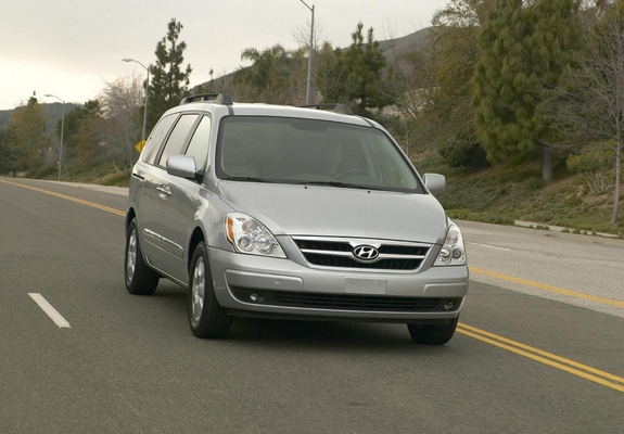 Hyundai Entourage 2006–09 photos
