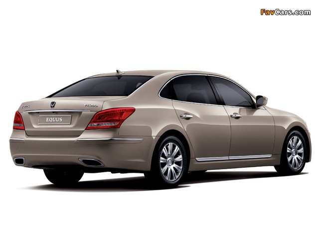 Hyundai Equus 2009 images (640 x 480)