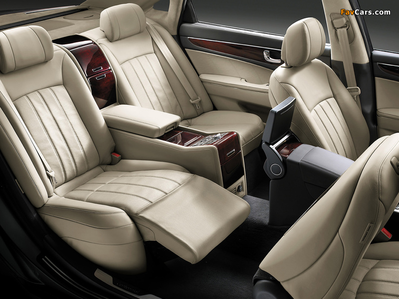 Hyundai Equus 2009 images (800 x 600)