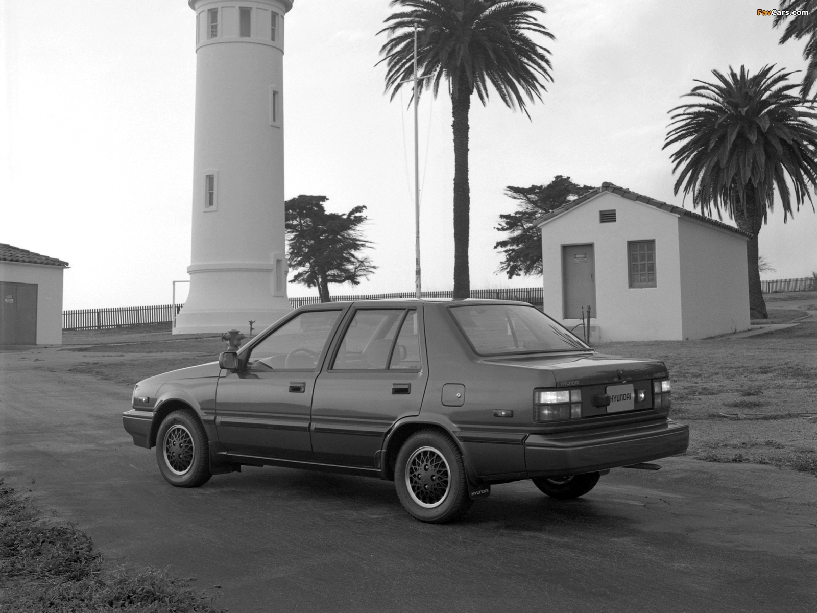 Hyundai Excel Sedan (X1) 1985–89 pictures (1600 x 1200)