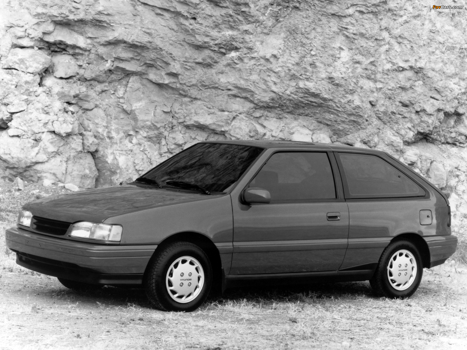 Hyundai Excel 3-door (X2) 1989–92 pictures (1600 x 1200)