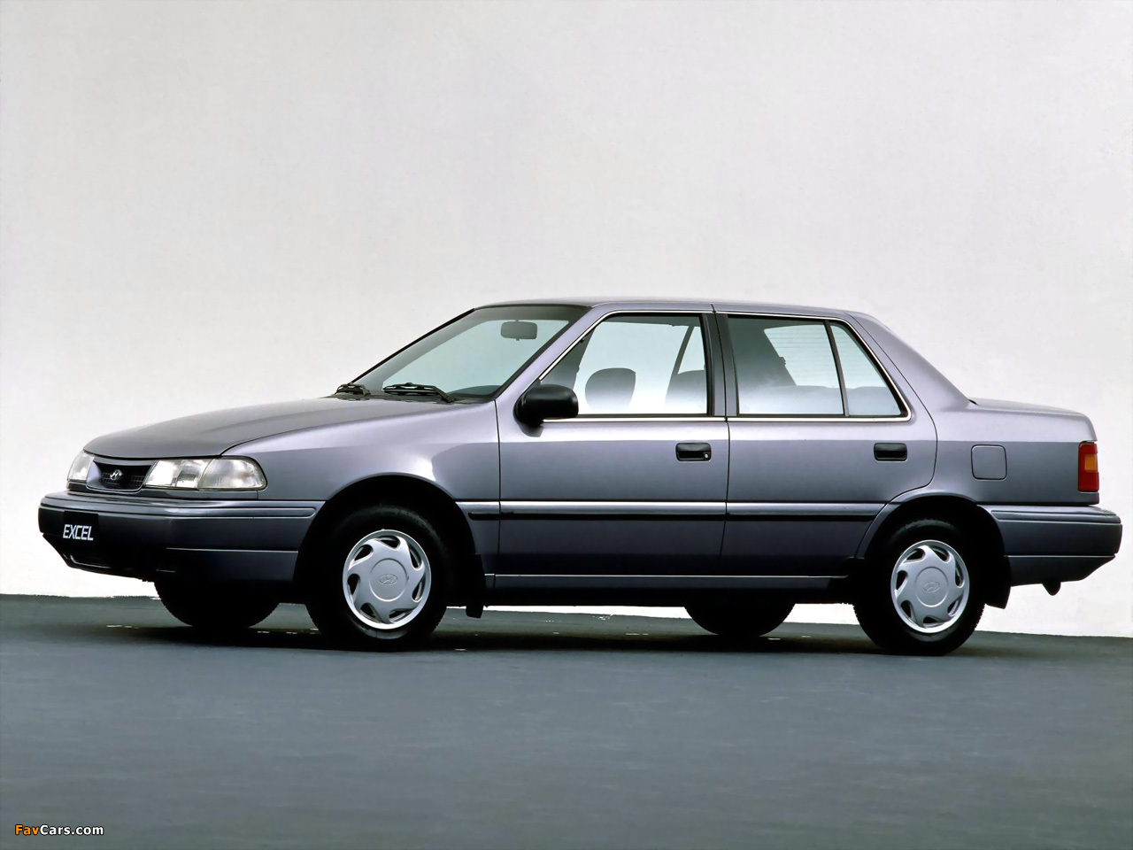 Hyundai Excel Sedan (X2) 1992–95 pictures (1280 x 960)
