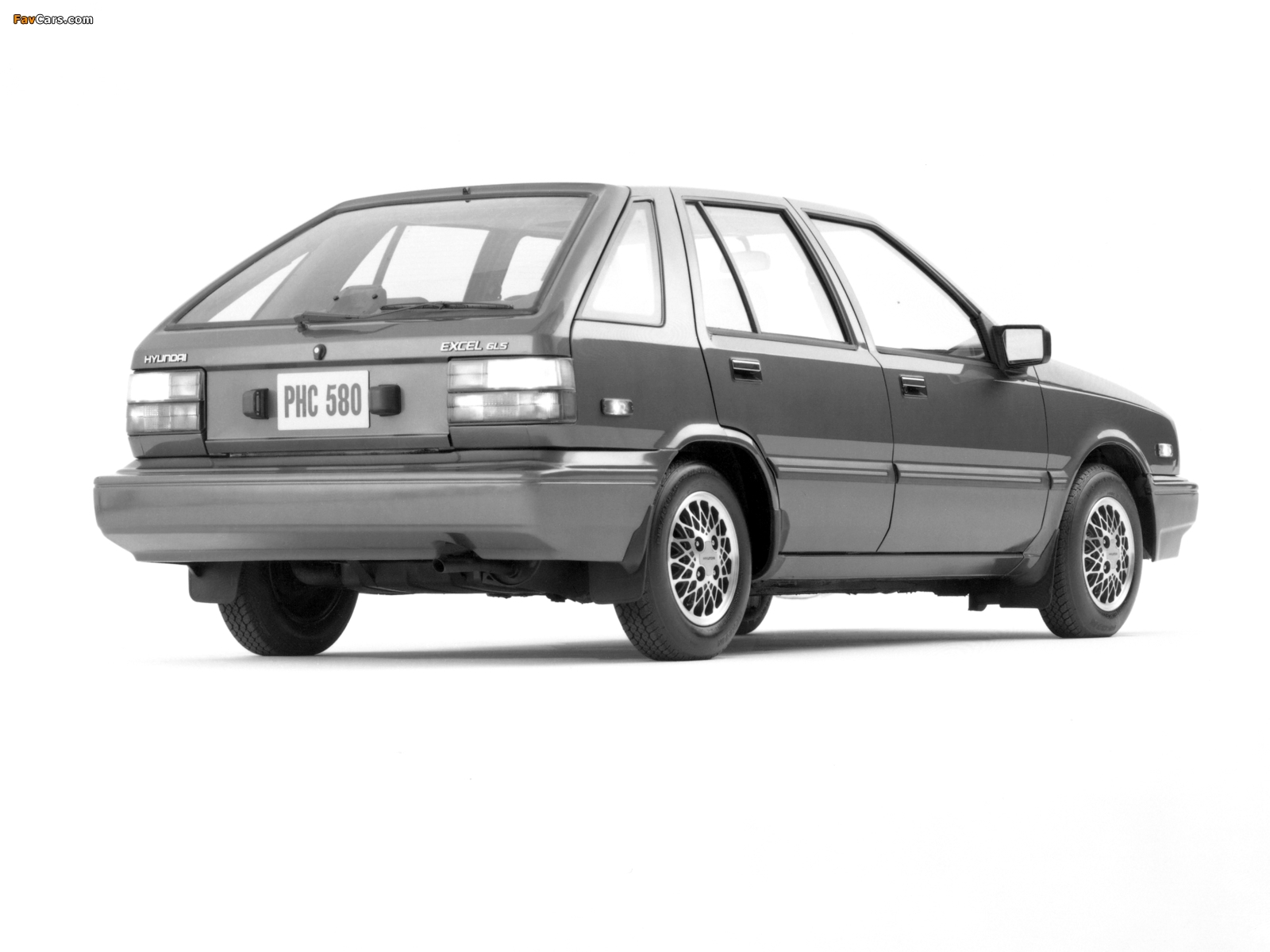 Images of Hyundai Excel 5-door (X1) 1985–89 (1600 x 1200)