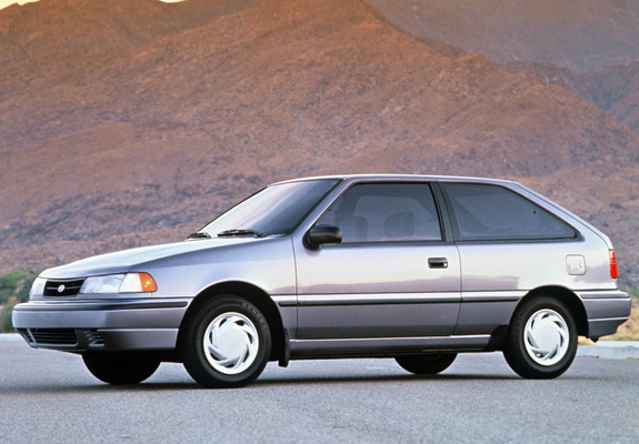 Images of Hyundai Excel 3-door (X2) 1992–95