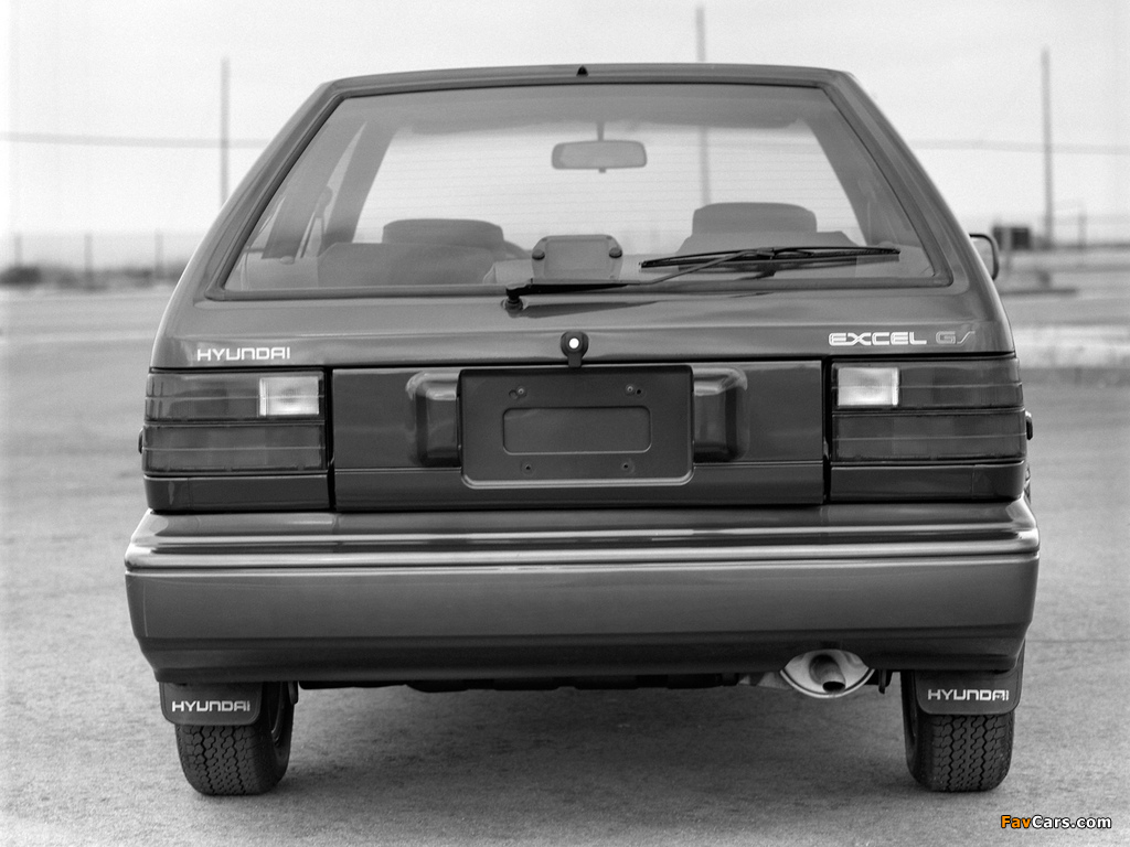 Pictures of Hyundai Excel 3-door US-spec (X1) 1987–89 (1024 x 768)