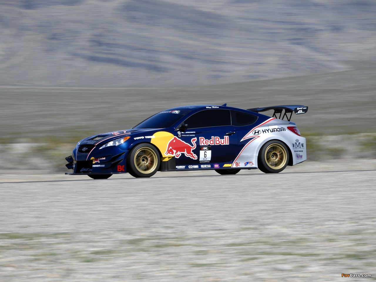 RMR Red Bull Hyundai Genesis Coupe 2009 images (1280 x 960)