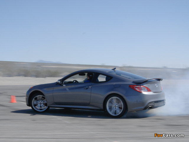 Hyundai Genesis Coupe 2009–12 pictures (640 x 480)