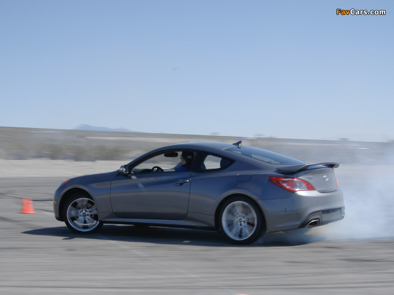 Hyundai Genesis Coupe 2009–12 pictures (800 x 600)