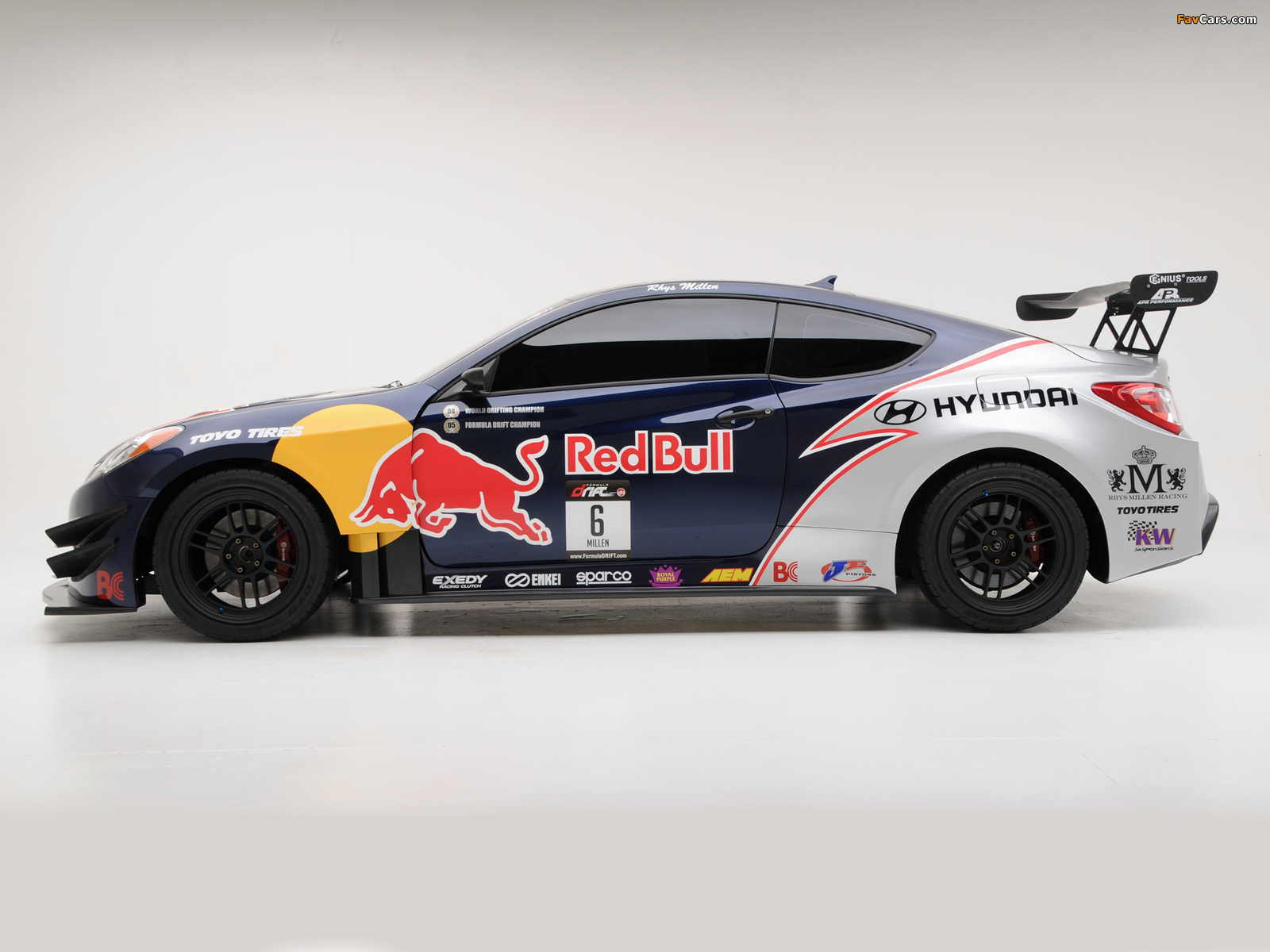 RMR Red Bull Hyundai Genesis Coupe 2009 wallpapers (1600 x 1200)