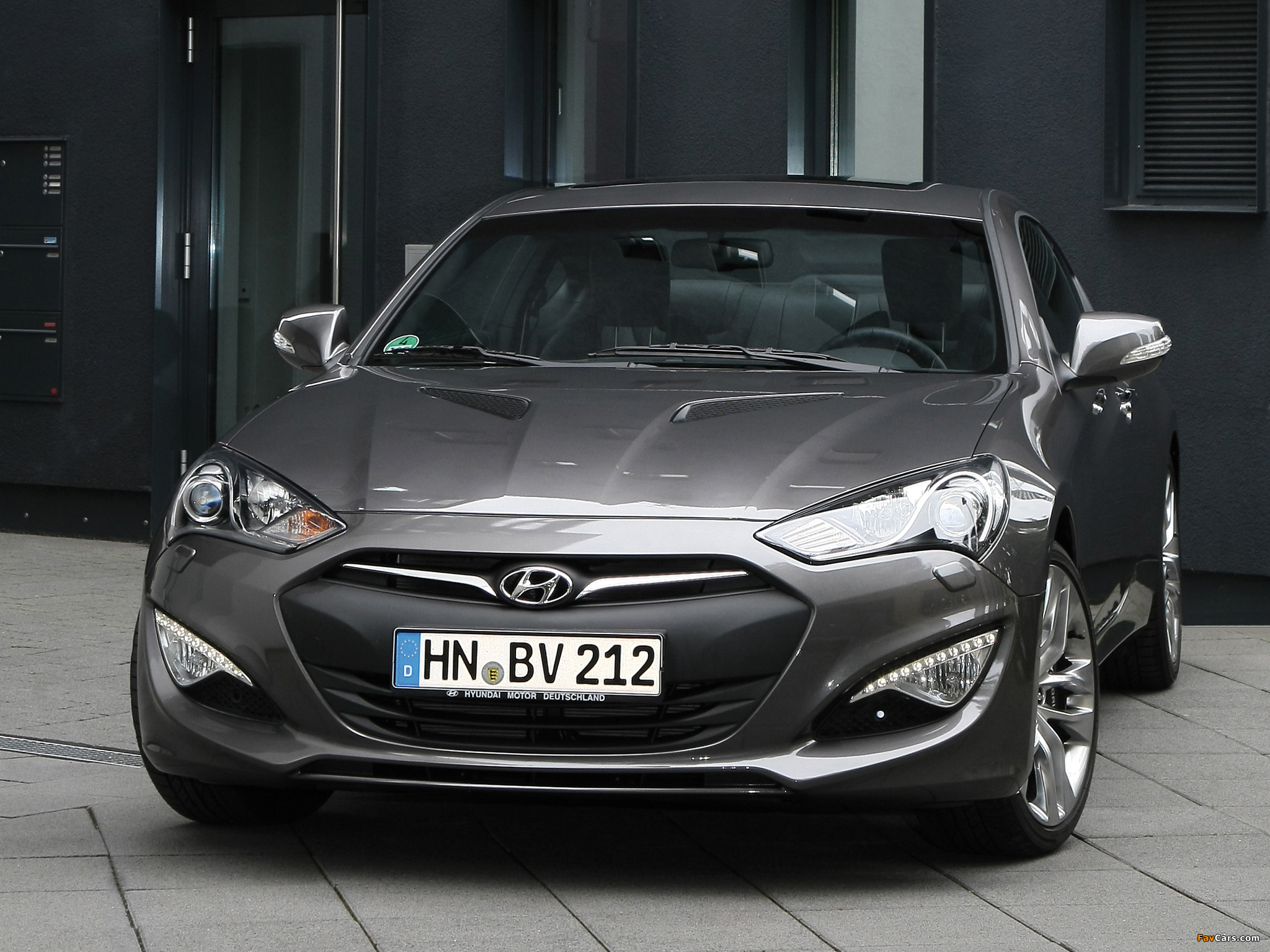 Hyundai Genesis Coupe 2012 pictures (2048 x 1536)