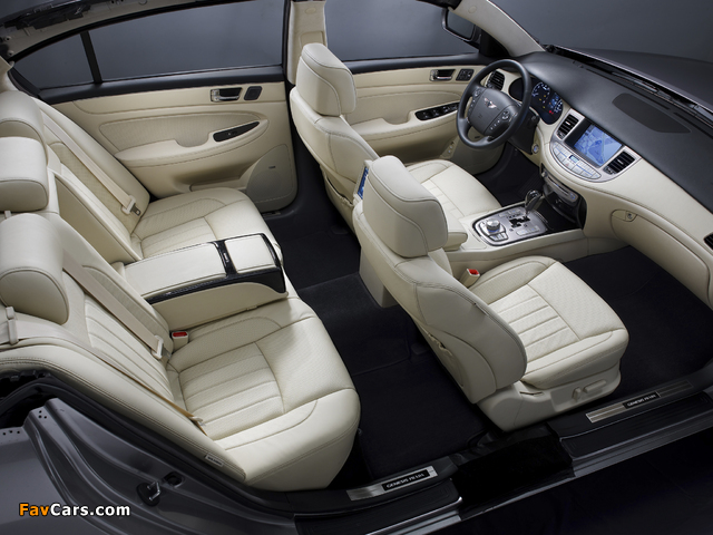 Images of Hyundai Genesis Prada 2011 (640 x 480)