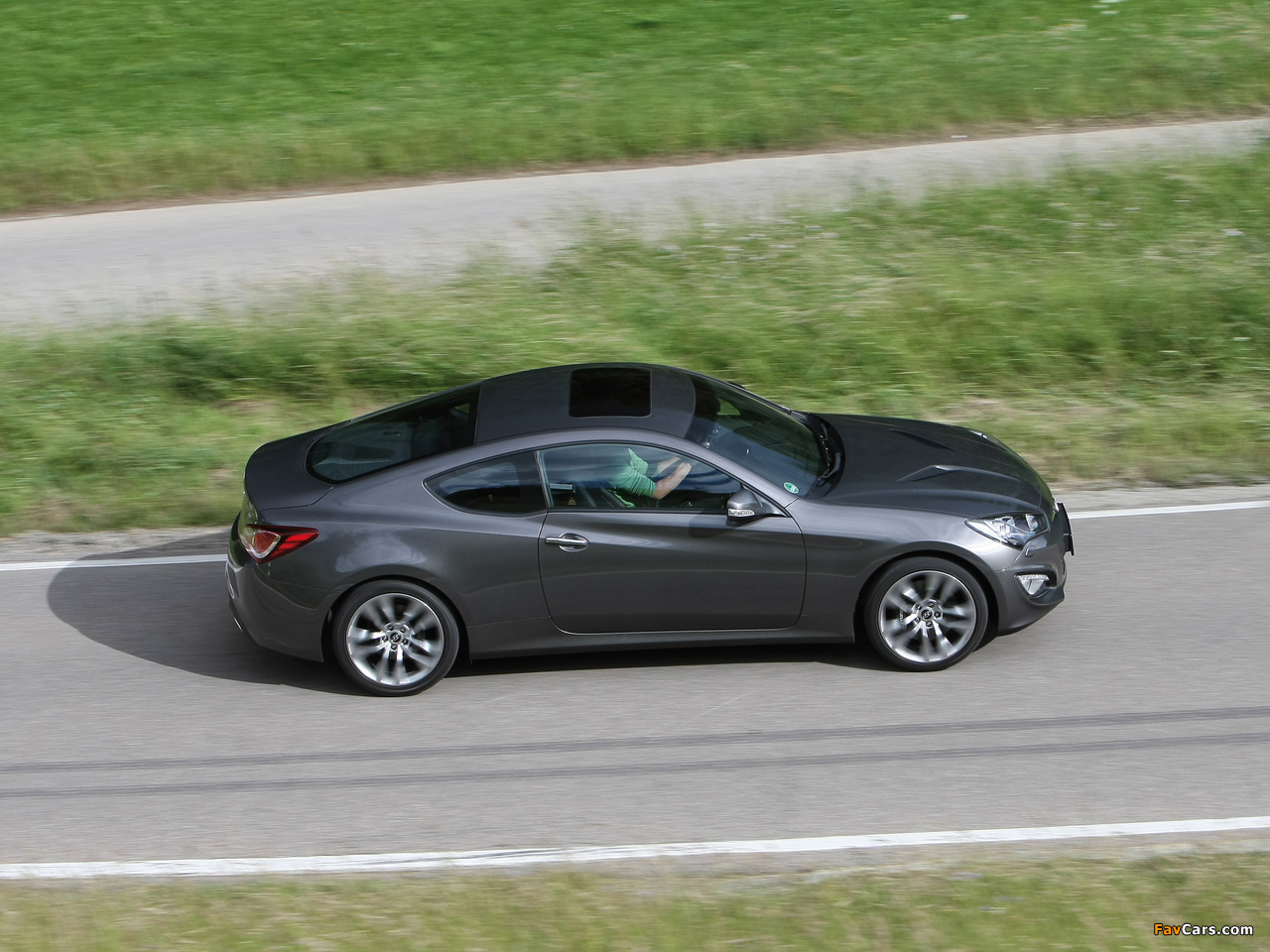 Pictures of Hyundai Genesis Coupe 2012 (1280 x 960)