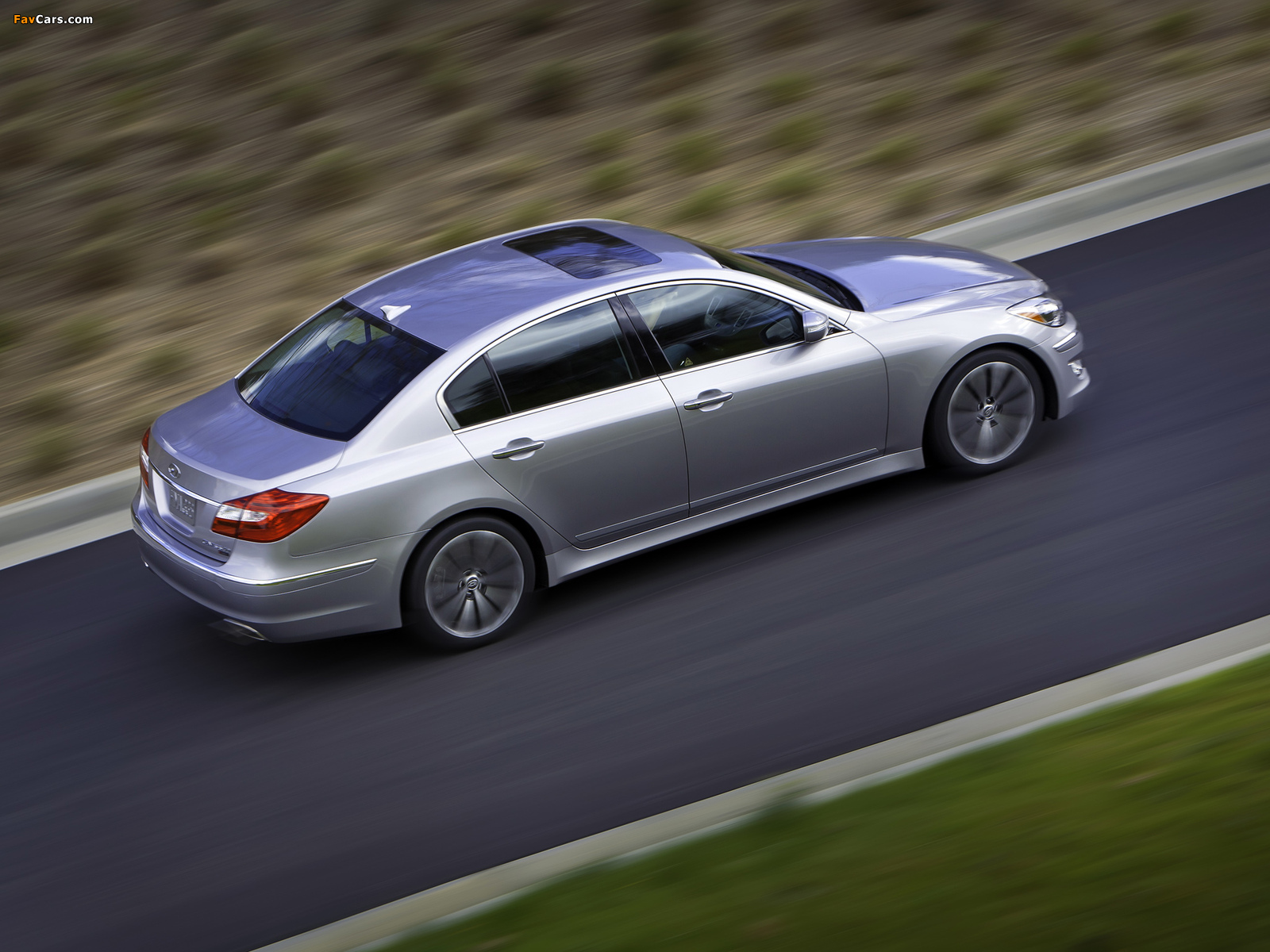 Hyundai Genesis R-Spec 2011 wallpapers (1600 x 1200)