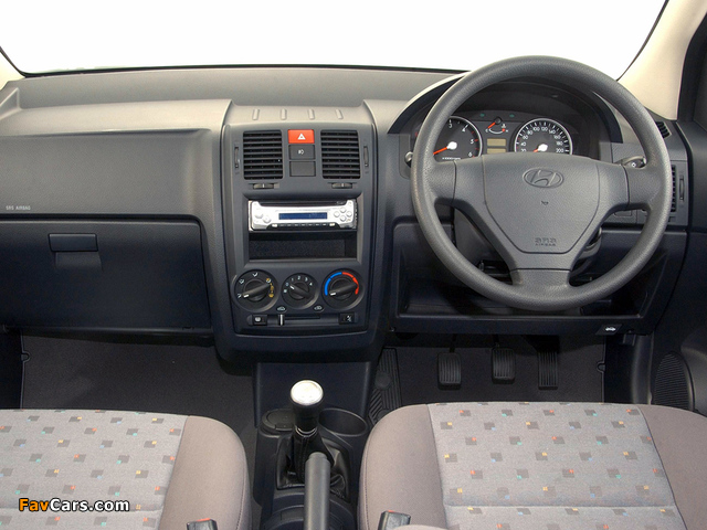 Hyundai Getz 5-door ZA-spec 2003–06 images (640 x 480)