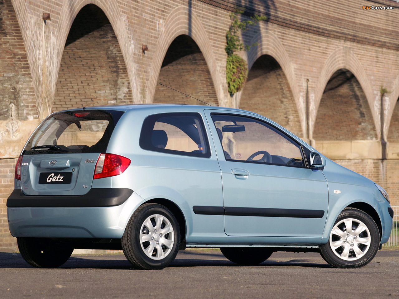 Images of Hyundai Getz 3-door AU-spec 2005–10 (1280 x 960)