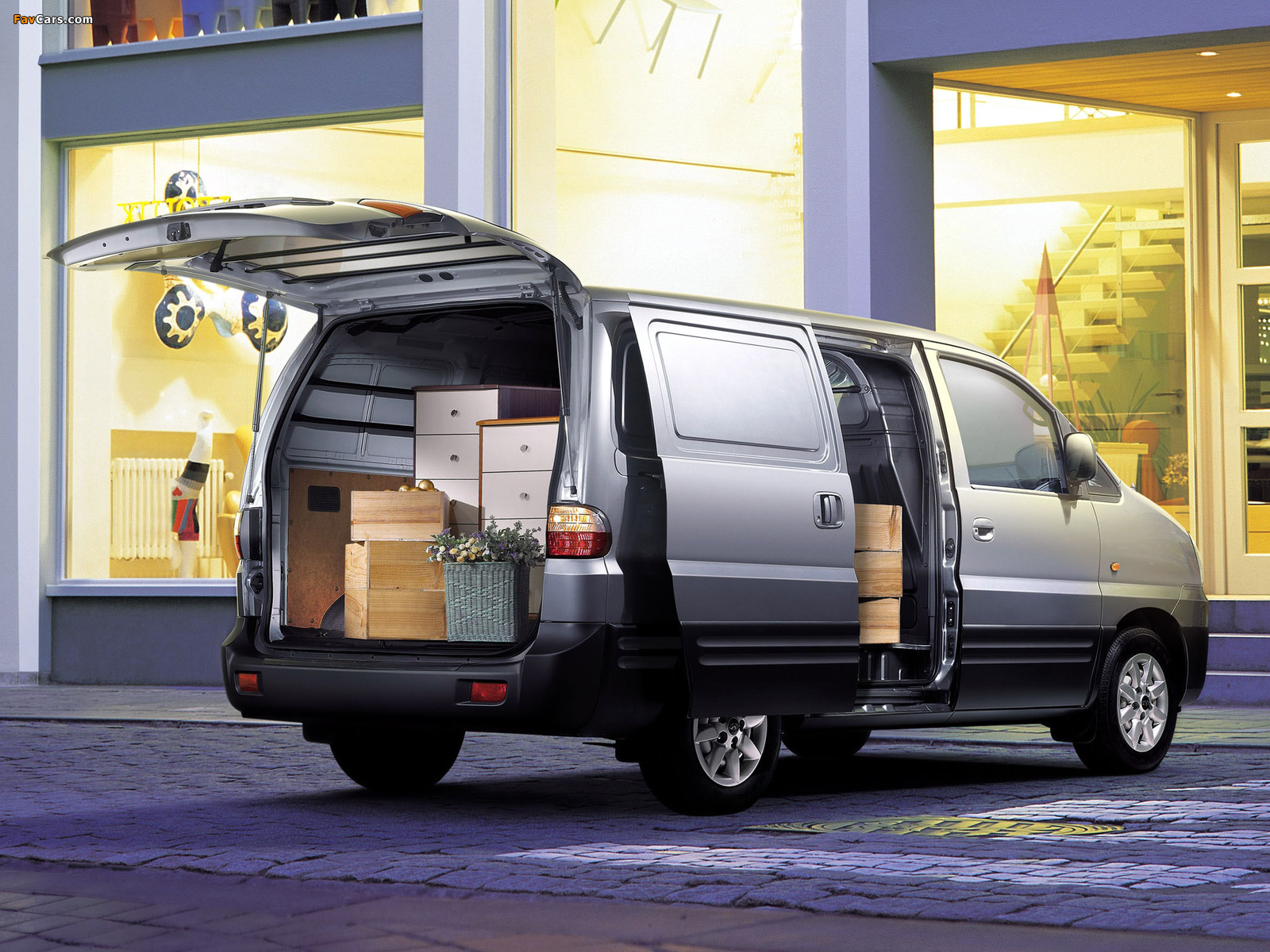 Hyundai H-1 Van 2004–07 photos (1600 x 1200)